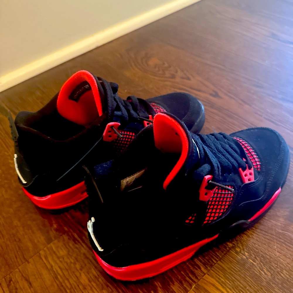 Size 7 youth Nike Jordan 4s Red Thunder